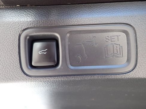 Used 2023 Ford Expedition Max XLT AWD/4WD image 10