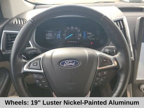 Used 2022 Ford Edge Titanium image 13
