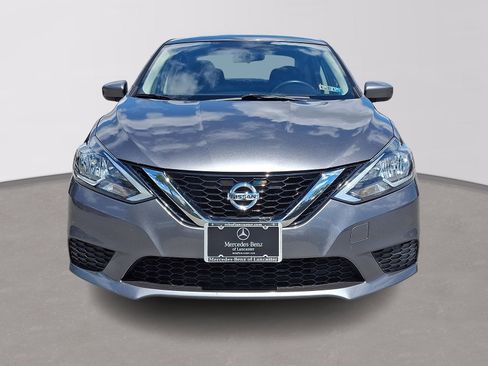 Used 2016 Nissan Sentra SV w/ Driver's Assist Package FWD image 2