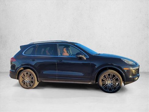 Used 2016 Porsche Cayenne image 4