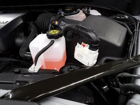 Used 2024 Chevrolet Silverado 1500 ZR2 image 29