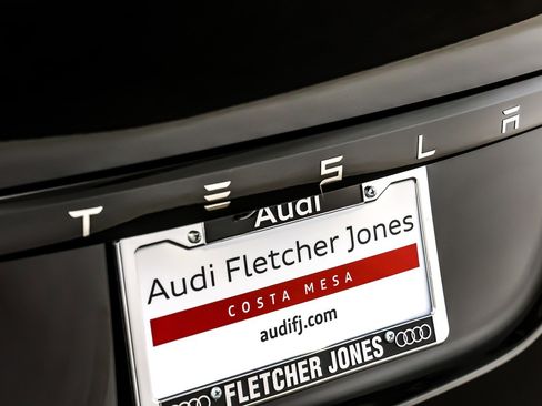 Used 2024 Tesla Model X image 9