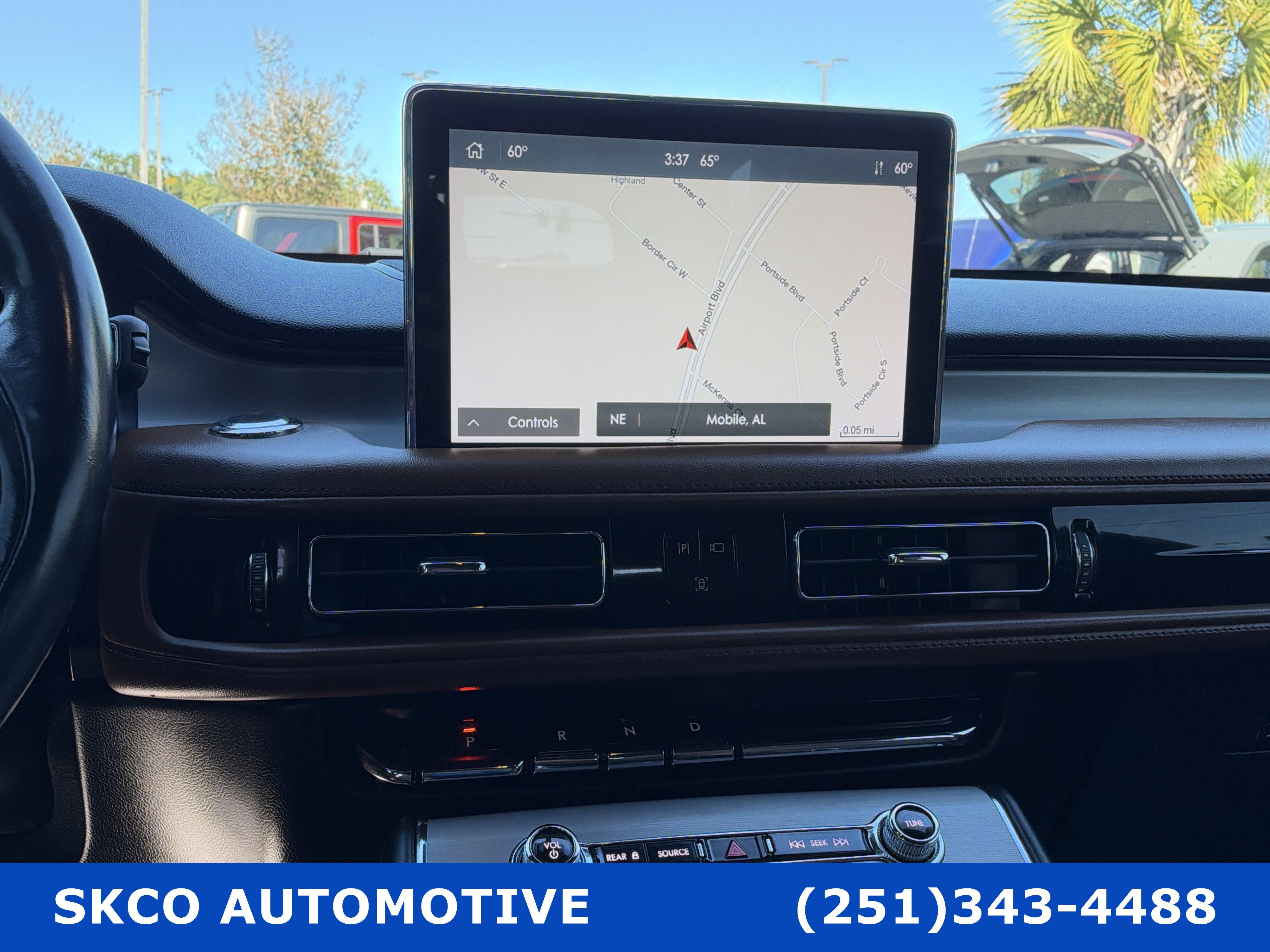 Used 2020 Lincoln Aviator Reserve w/ Equipment Group 201A RWD image 16