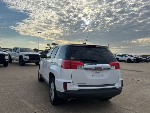 Used 2017 GMC Terrain SLE FWD image 18