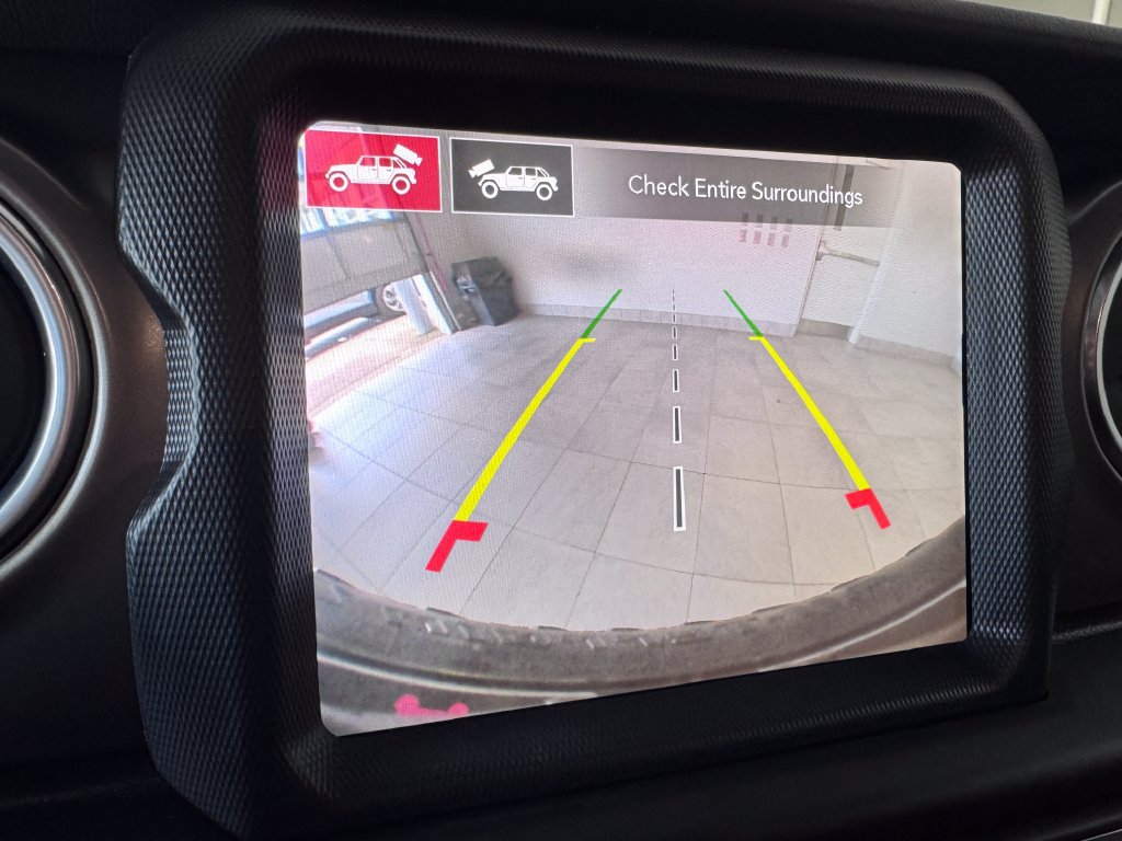 Used 2021 Jeep Wrangler Unlimited Rubicon AWD/4WD image 19