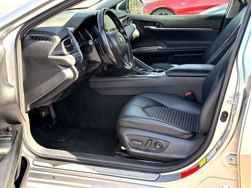 Used 2024 Toyota Camry SE w/ Convenience Package image 8
