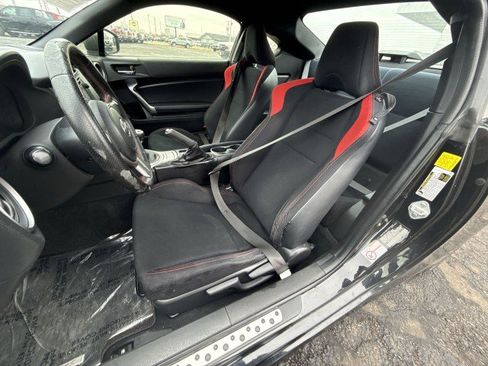 Used 2015 Scion FR-S image 13