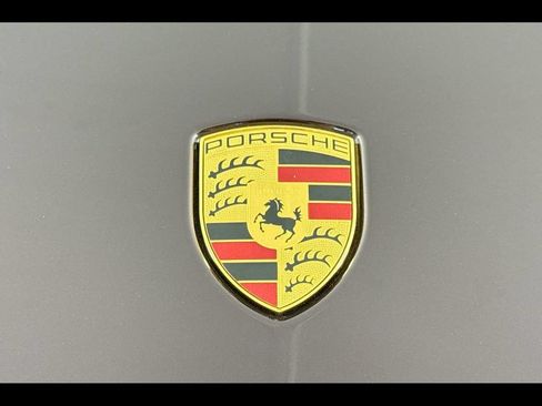 Used 2024 Porsche Macan AWD/4WD image 29