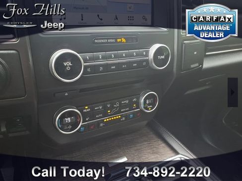Used 2018 Ford Expedition Limited w/ Equipment Group 302A AWD/4WD image 24