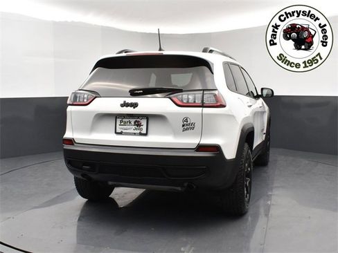 Used 2022 Jeep Cherokee Latitude w/ Sun & Sound Group image 5