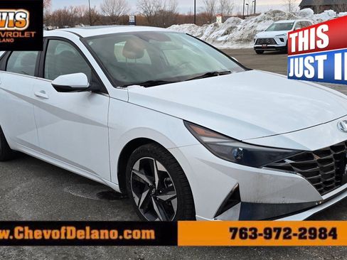 Used 2021 Hyundai Elantra SEL w/ Convenience + Premium Package image 1