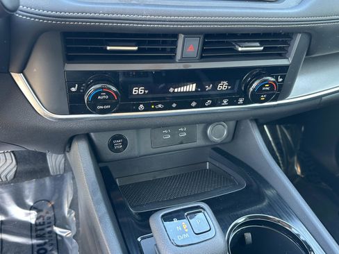 Certified 2025 Nissan Rogue SV w/ SV Premium Package image 26