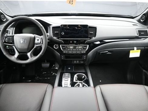 New 2026 Honda Ridgeline Black Edition image 13