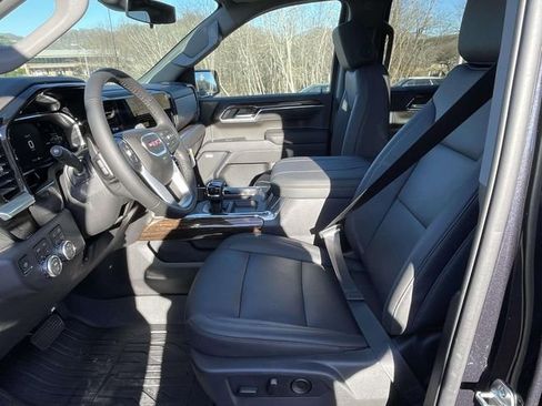 New 2026 GMC Sierra 1500 Elevation w/ Elevation Premium Package AWD/4WD image 13