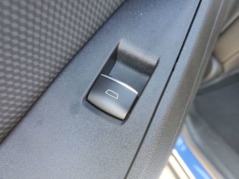 Used 2025 Chevrolet Equinox RS image 17