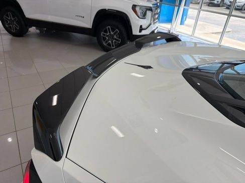 Used 2024 Chevrolet Corvette Stingray Preferred Cpe w/ Z51 Performance Package RWD image 27
