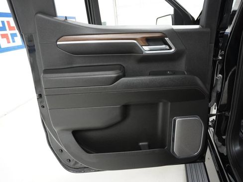 Used 2024 Chevrolet Silverado 1500 High Country w/ Midnight Edition image 33