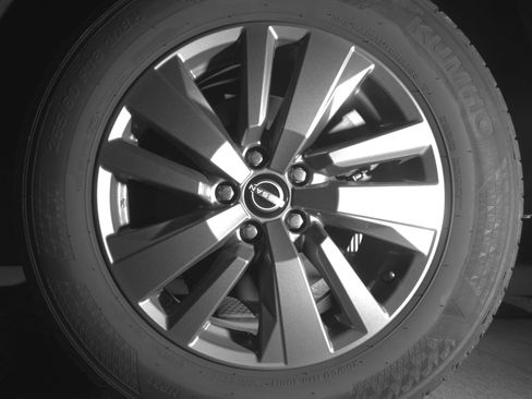 Used 2025 Nissan Pathfinder SV image 14