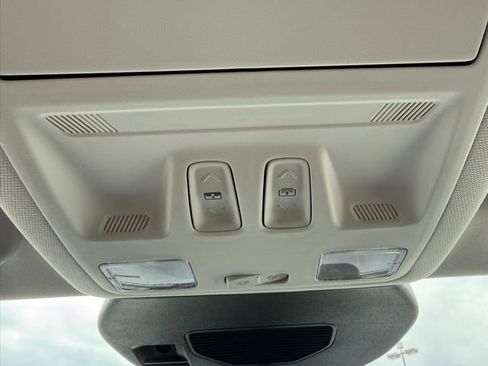 Used 2025 Ford Escape SE w/ PHEV Premium Package FWD image 31