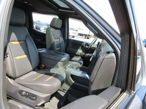 Used 2021 GMC Sierra 1500 AT4 w/ AT4 Value Package AWD/4WD image 27