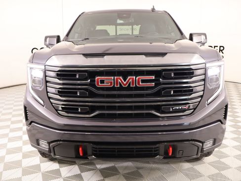 Used 2022 GMC Sierra 1500 AT4 w/ AT4 Preferred Package image 11