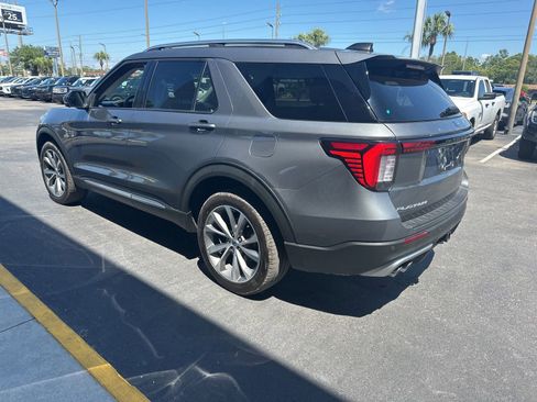 Certified 2025 Ford Explorer Platinum w/ Ultimate Package AWD/4WD image 5