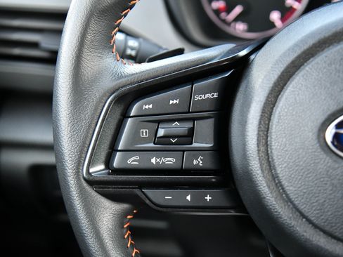 Used 2024 Subaru Crosstrek 2.5i Limited w/ Crosstrek Mirror Package image 32