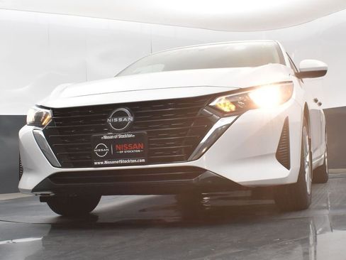 Used 2025 Nissan Sentra S image 36