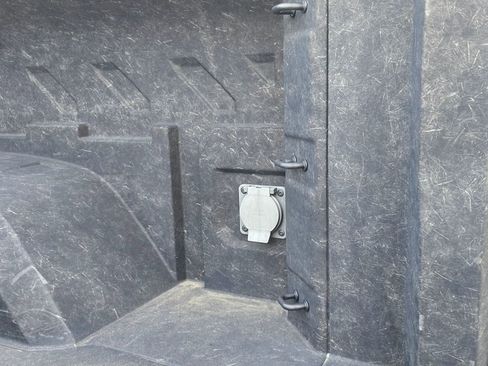 Used 2024 GMC Sierra 1500 Denali Ultimate image 10