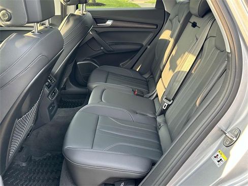 Certified 2025 Audi Q5 2.0T Premium Plus image 15