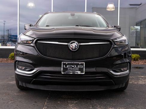 Used 2021 Buick Enclave Essence w/ Sport Touring Edition FWD image 2