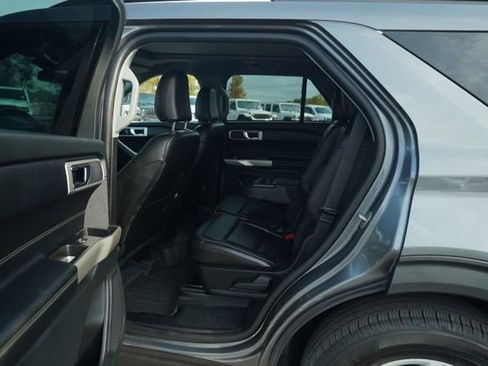 Used 2022 Ford Explorer XLT w/ Equipment Group 202A image 16