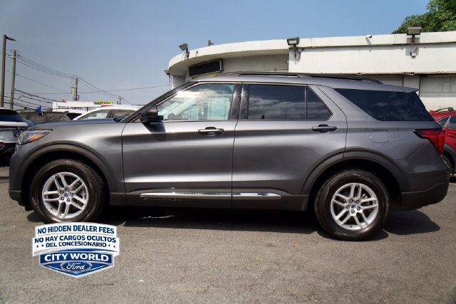 Certified 2025 Ford Explorer Active AWD/4WD image 7