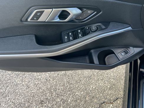 Used 2021 BMW 330i xDrive Sedan w/ Premium Package image 15