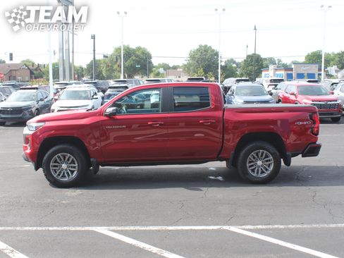 Used 2023 Chevrolet Colorado LT w/ LT Convenience Package II AWD/4WD image 7