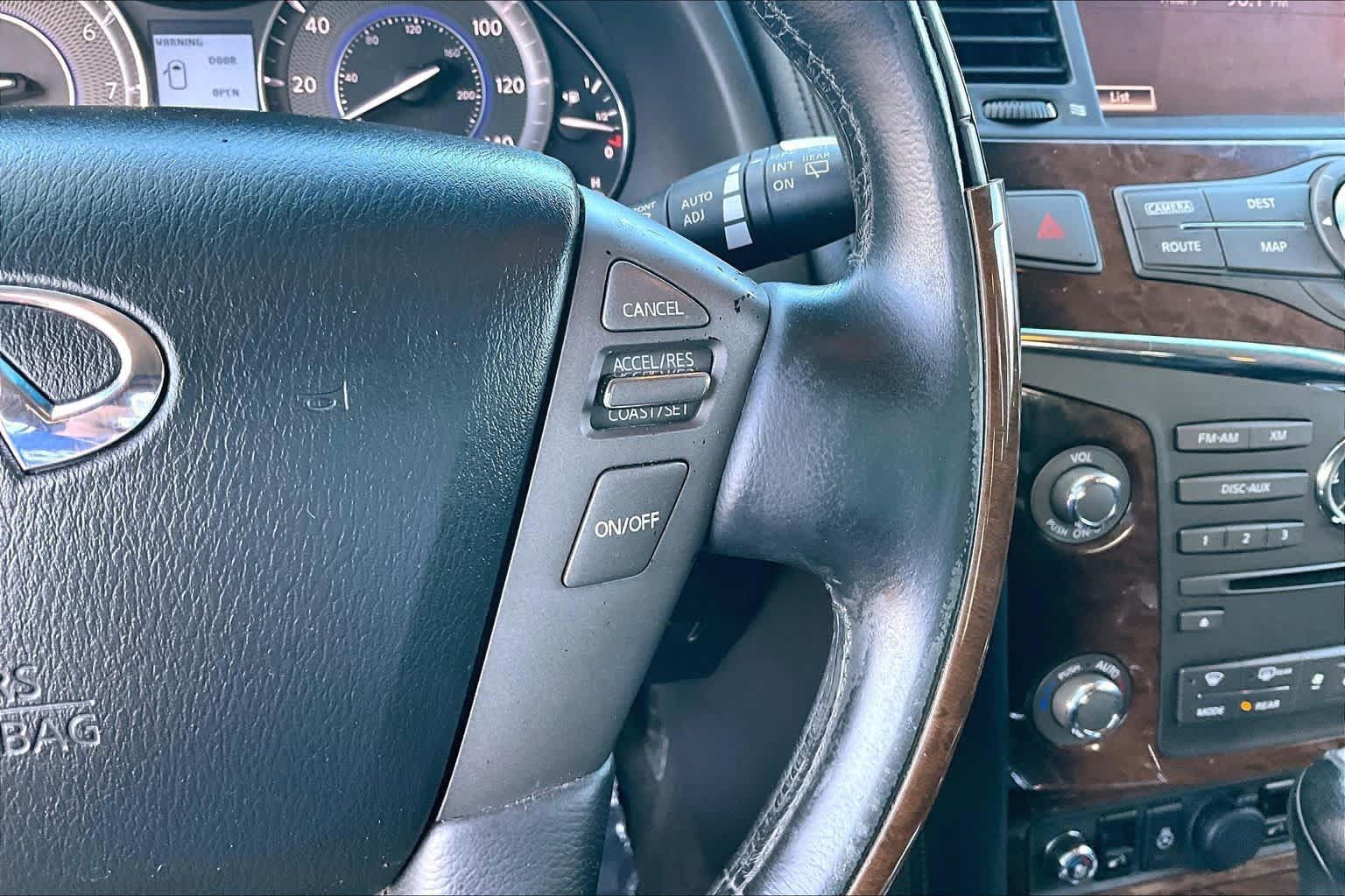Used 2012 INFINITI QX56 4WD w/ Deluxe Touring Pkg image 24