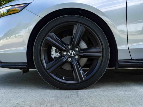 Used 2025 Honda Accord Sport image 14