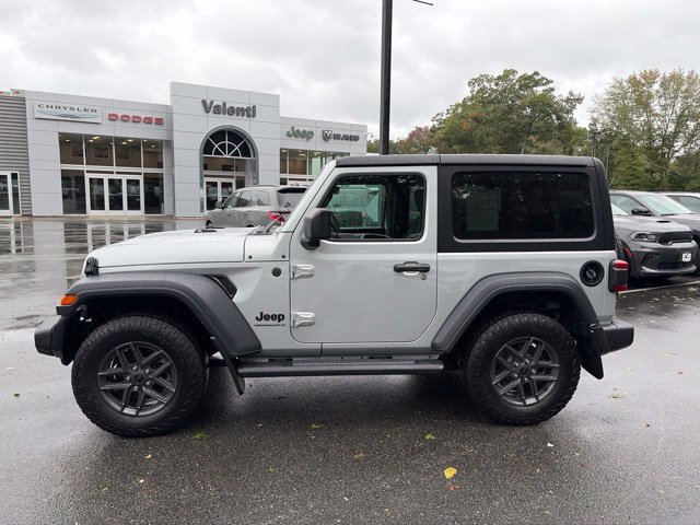 Certified 2024 Jeep Wrangler Sport AWD/4WD image 3