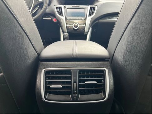 Used 2020 Acura TLX FWD image 38