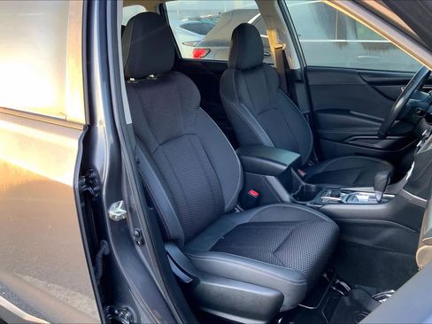 Used 2022 Subaru Forester Premium image 9