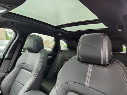New 2026 Jaguar F-PACE R-Dynamic S AWD/4WD image 8