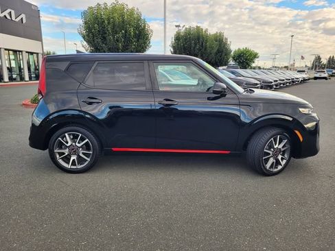 Used 2021 Kia Soul GT-Line FWD image 3