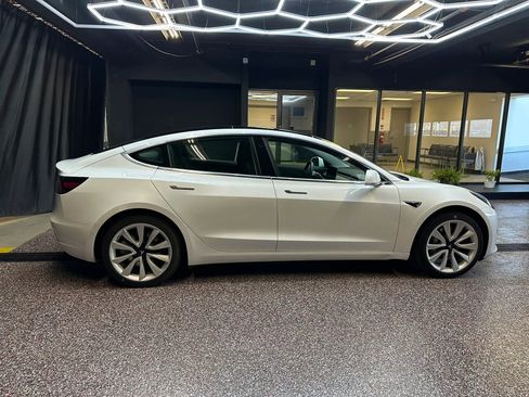 Used 2020 Tesla Model 3 Standard Range Plus image 8