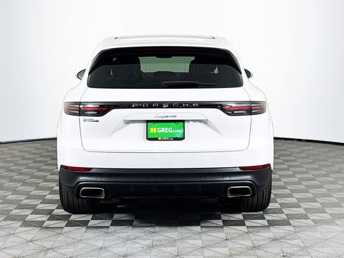 Used 2023 Porsche Cayenne AWD/4WD image 7
