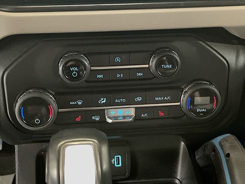 Used 2021 Ford Bronco Wildtrak image 16