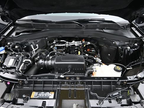 Used 2023 Ford Explorer XLT w/ Equipment Group 202A image 15