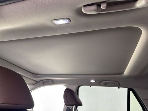 Certified 2025 Honda Pilot Elite image 31