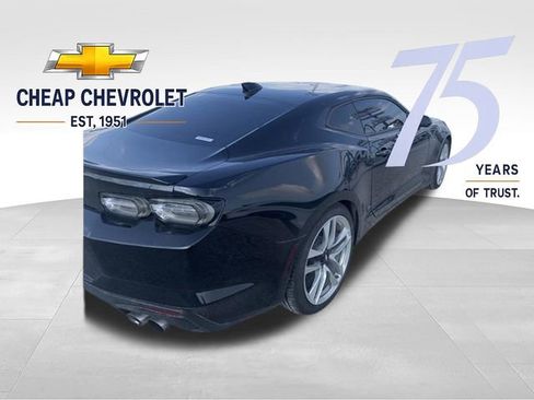Used 2022 Chevrolet Camaro LT w/ RS Package RWD image 4
