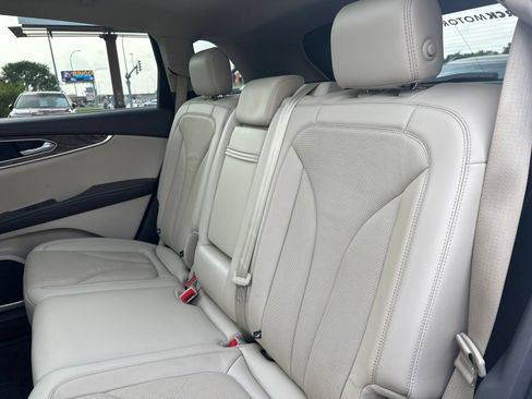 Used 2019 Lincoln Nautilus Reserve w/ Class II Trailer Tow Package AWD/4WD image 23