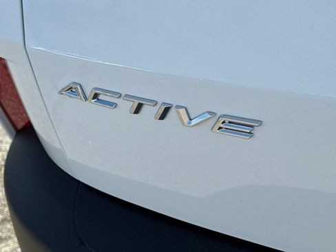 Used 2025 Ford Escape Active AWD/4WD image 31